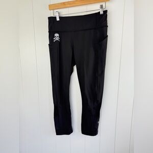 Lululemon x SOULCYCLE‎ Leggings Size
6 Black Pace Rival Crop w Skull Pockets